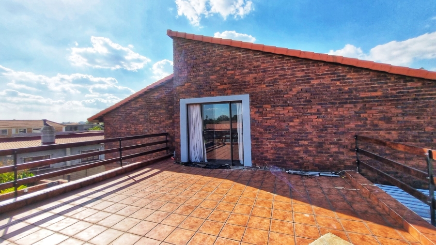 7 Bedroom Property for Sale in Dalpark Ext 1 Gauteng