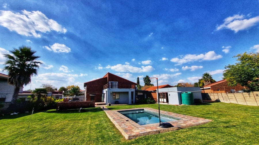 7 Bedroom Property for Sale in Dalpark Ext 1 Gauteng