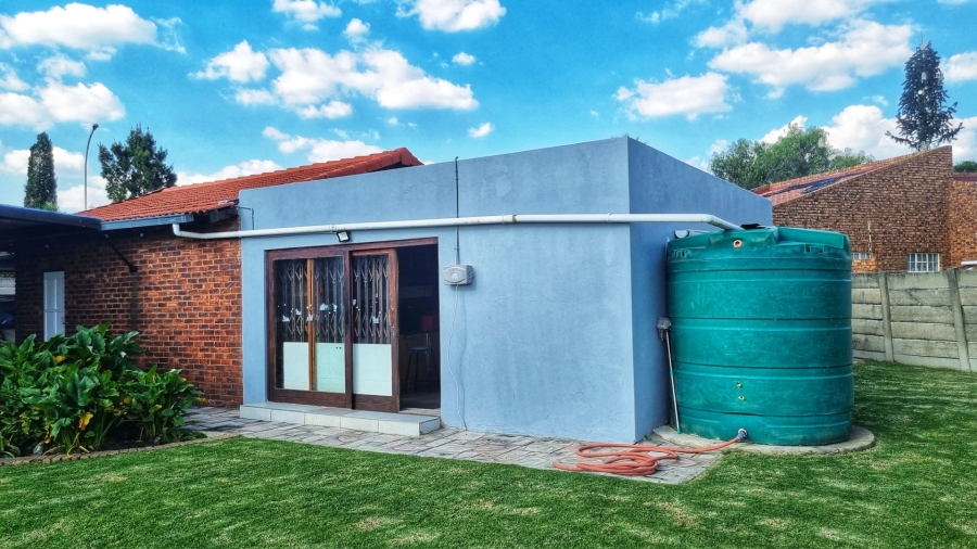 7 Bedroom Property for Sale in Dalpark Ext 1 Gauteng