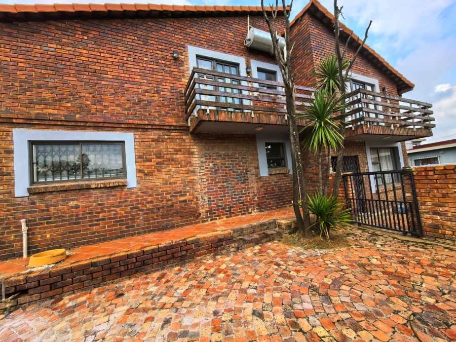 7 Bedroom Property for Sale in Dalpark Ext 1 Gauteng