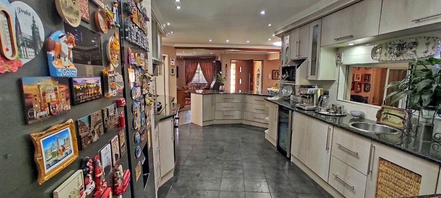 3 Bedroom Property for Sale in Vanderbijlpark SE 4 Gauteng