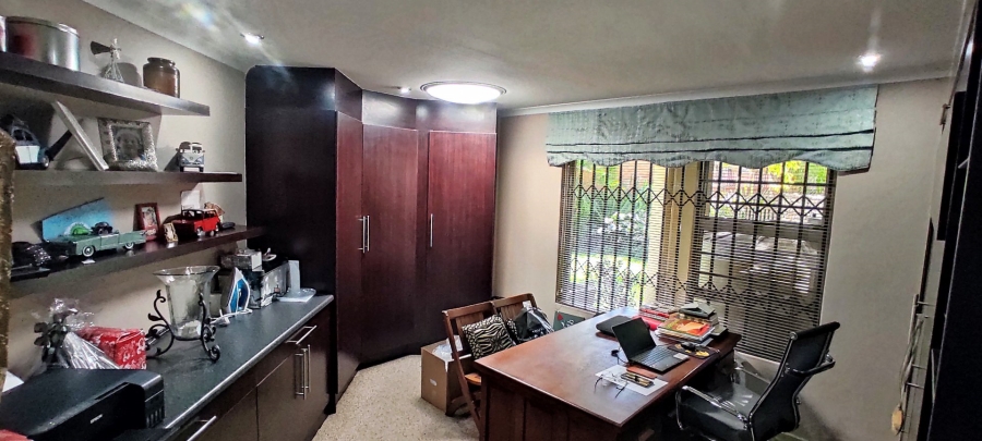 3 Bedroom Property for Sale in Vanderbijlpark SE 4 Gauteng