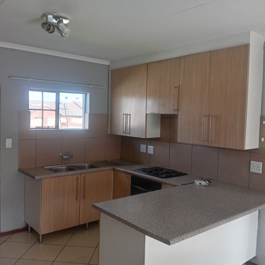 To Let 3 Bedroom Property for Rent in Sagewood Gauteng