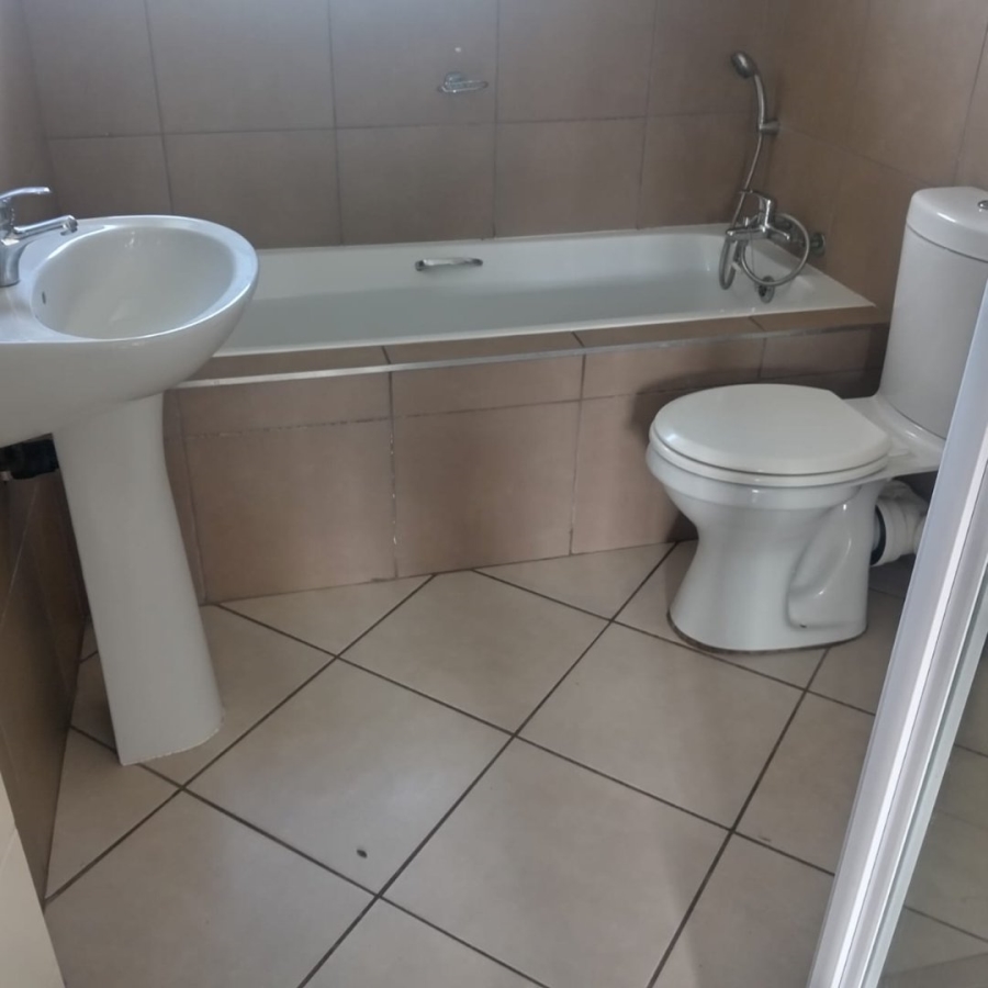 To Let 3 Bedroom Property for Rent in Sagewood Gauteng