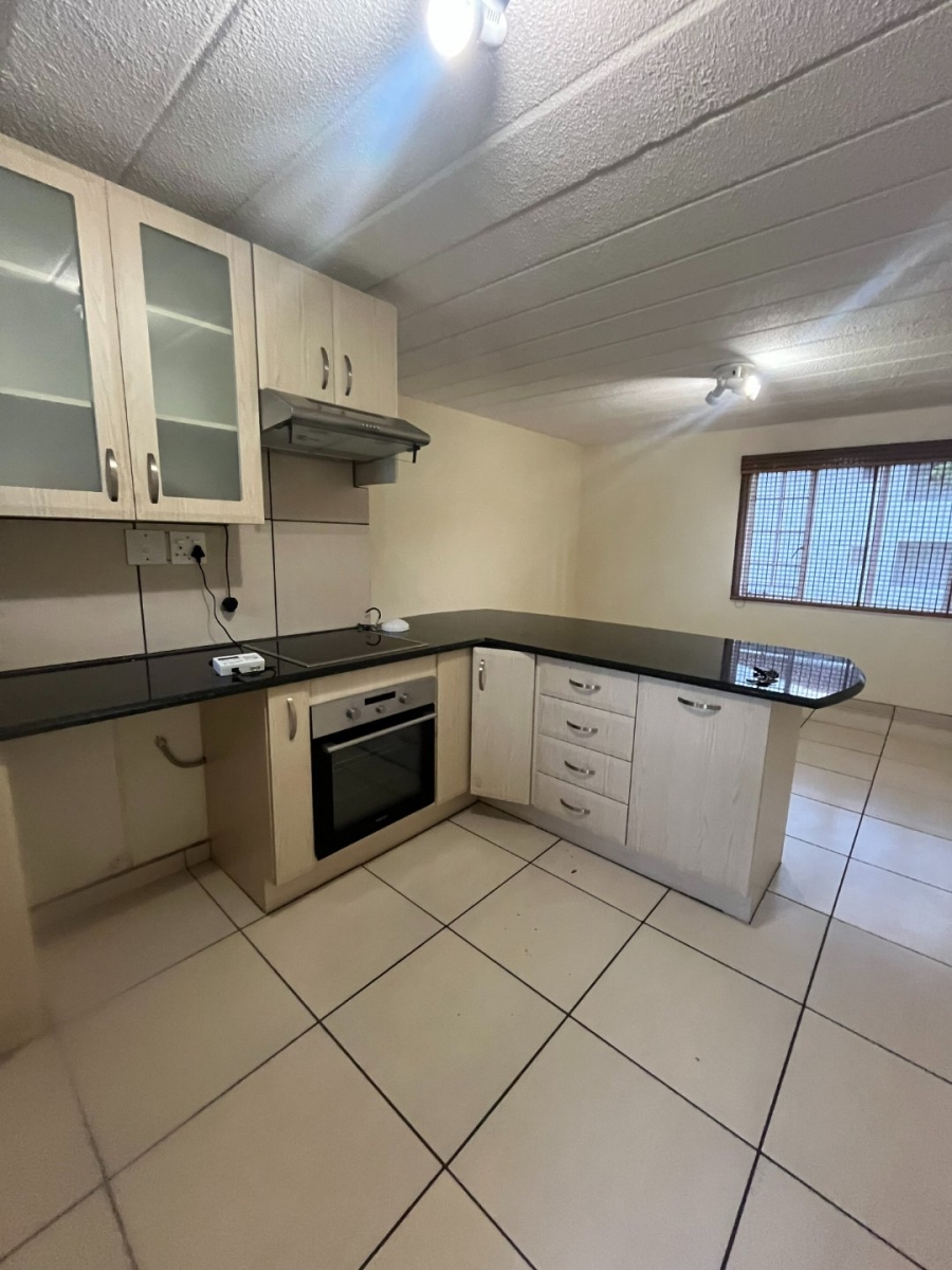 2 Bedroom Property for Sale in Groenkloof Gauteng