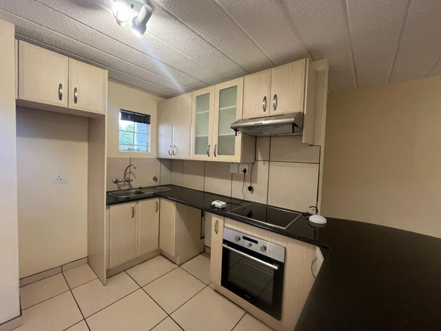 2 Bedroom Property for Sale in Groenkloof Gauteng