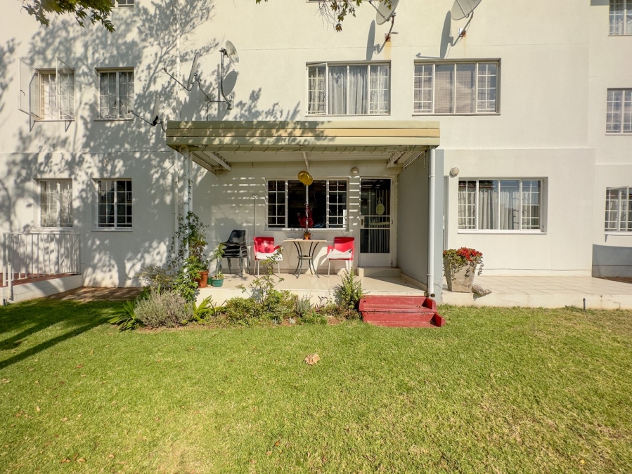 2 Bedroom Property for Sale in Groenkloof Gauteng