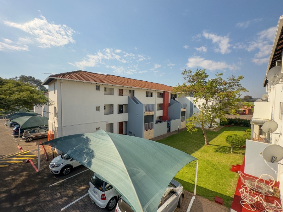 2 Bedroom Property for Sale in Groenkloof Gauteng