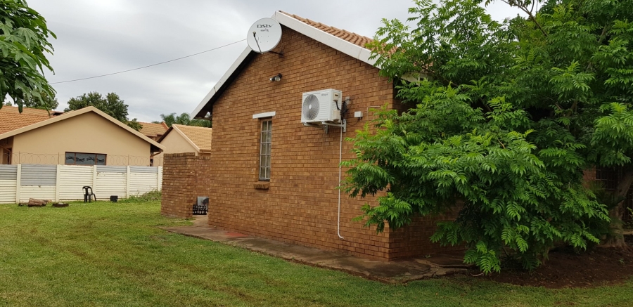 5 Bedroom Property for Sale in Montana Gauteng