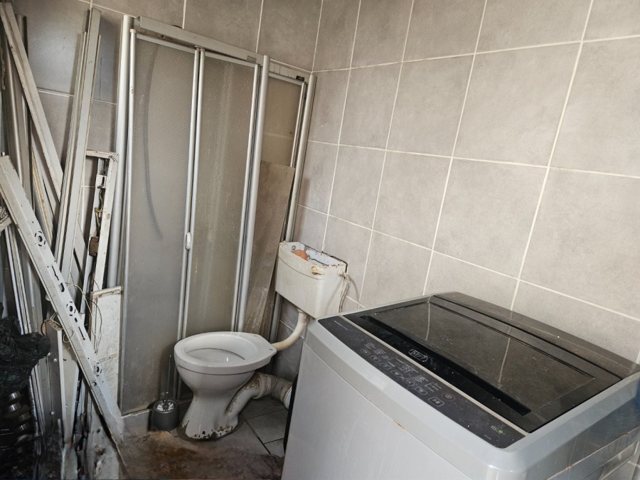 2 Bedroom Property for Sale in Chief A. Luthuli Park Gauteng