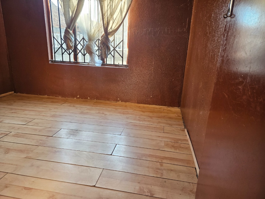 2 Bedroom Property for Sale in Chief A. Luthuli Park Gauteng