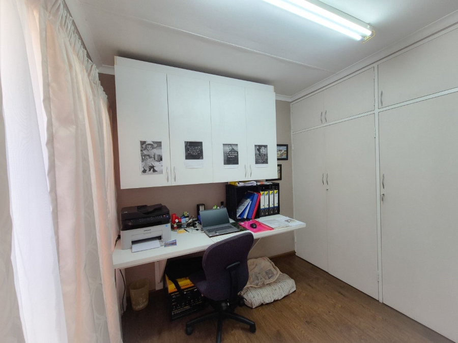 3 Bedroom Property for Sale in Vanderbijlpark SE 2 Gauteng