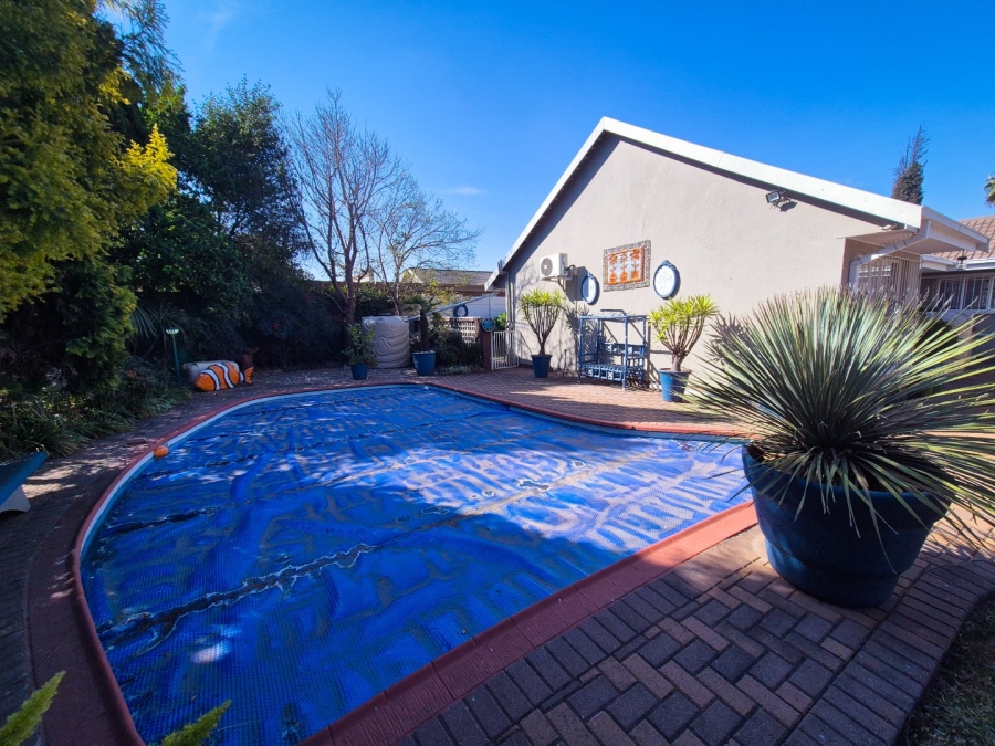 3 Bedroom Property for Sale in Vanderbijlpark SE 2 Gauteng