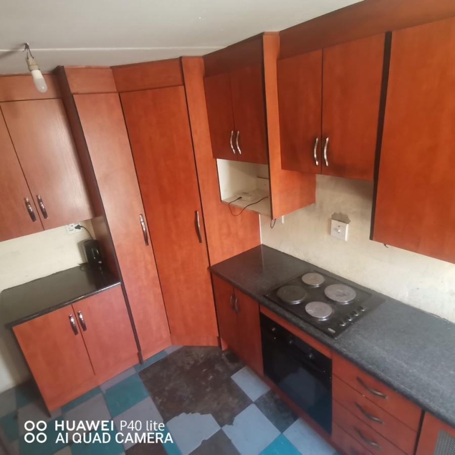 5 Bedroom Property for Sale in Soshanguve H Gauteng