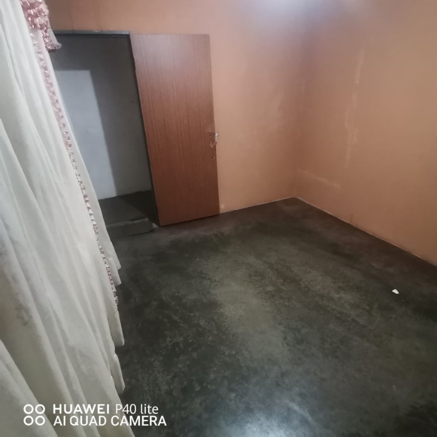 5 Bedroom Property for Sale in Soshanguve H Gauteng