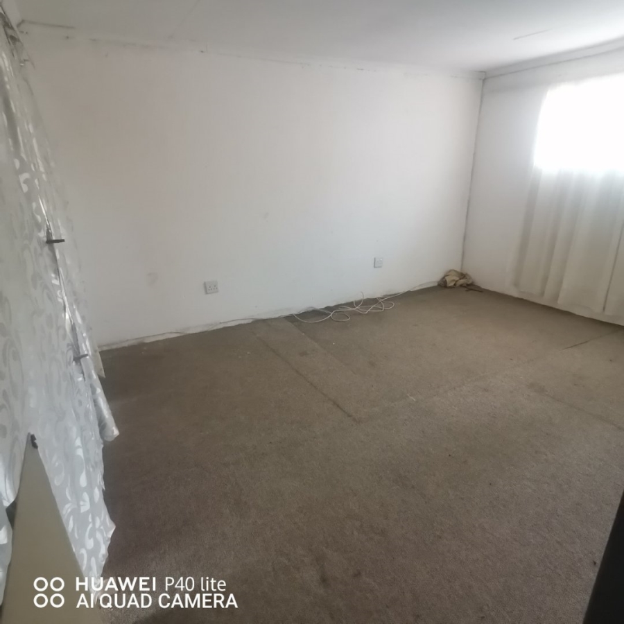 5 Bedroom Property for Sale in Soshanguve H Gauteng