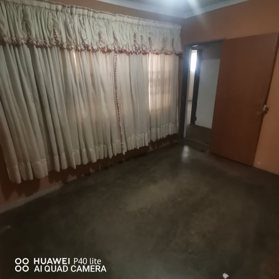 5 Bedroom Property for Sale in Soshanguve H Gauteng