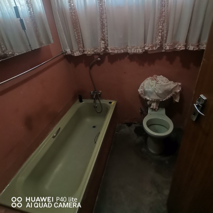 5 Bedroom Property for Sale in Soshanguve H Gauteng