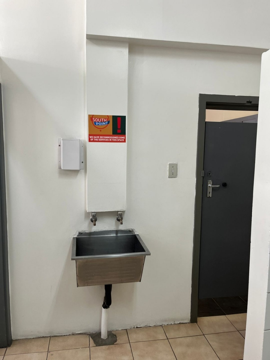 1 Bedroom Property for Sale in Braamfontein Gauteng