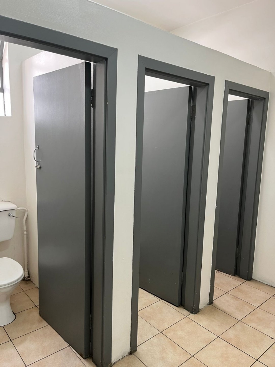 1 Bedroom Property for Sale in Braamfontein Gauteng