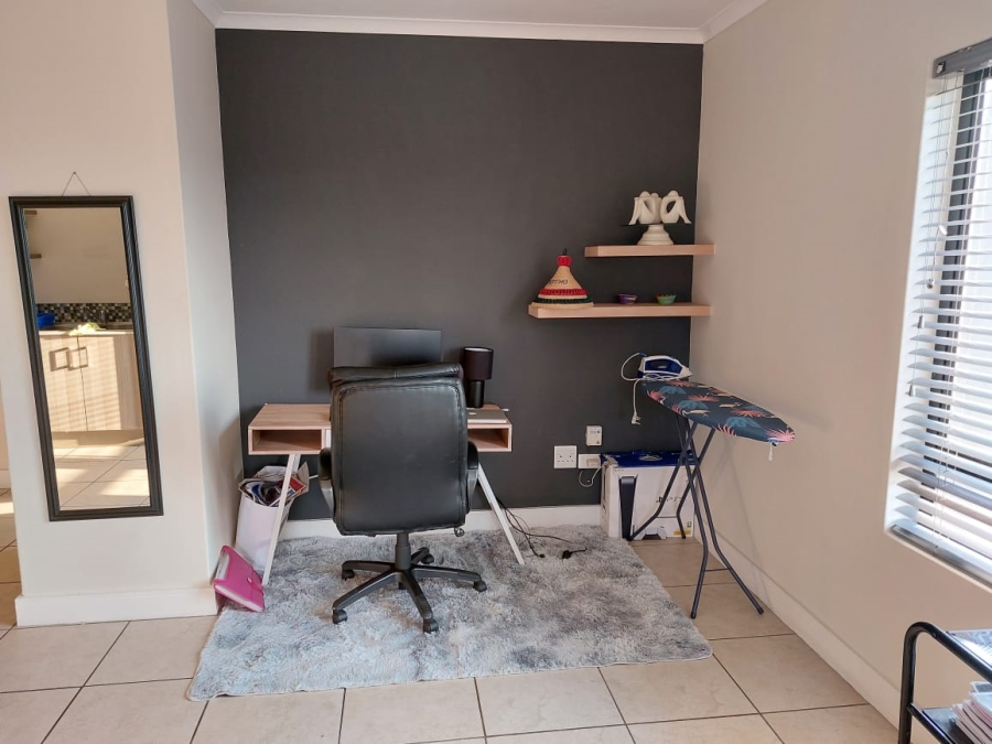 To Let 2 Bedroom Property for Rent in Rivonia Gauteng