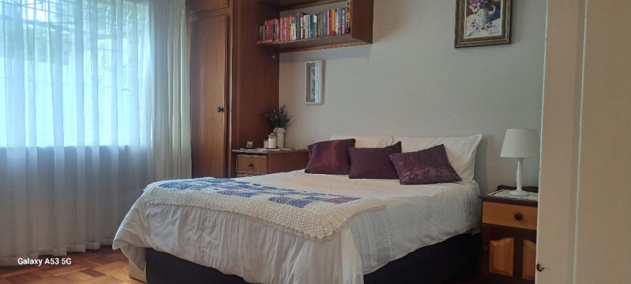 7 Bedroom Property for Sale in Waverley Gauteng