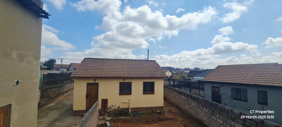 2 Bedroom Property for Sale in Roodekop Gauteng