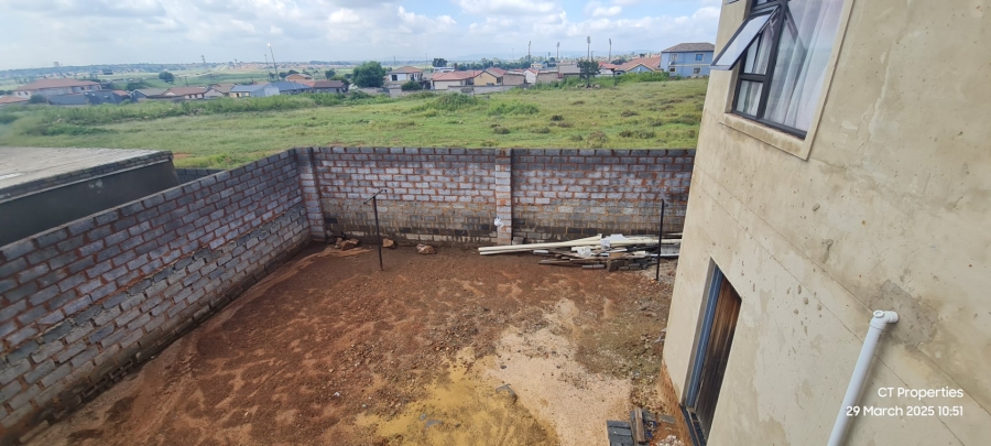 2 Bedroom Property for Sale in Roodekop Gauteng