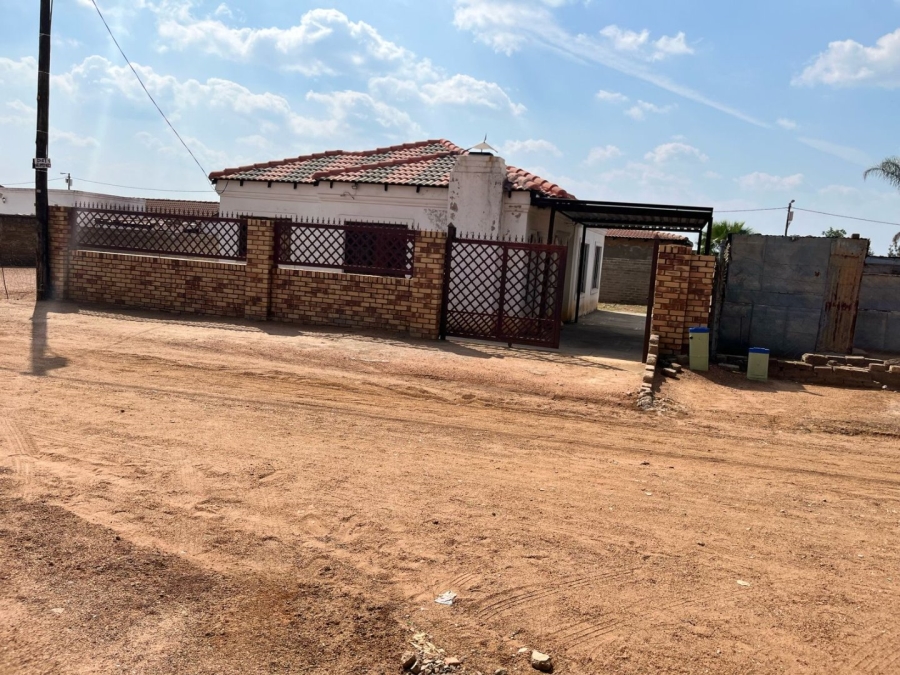 3 Bedroom Property for Sale in Soshanguve V Gauteng