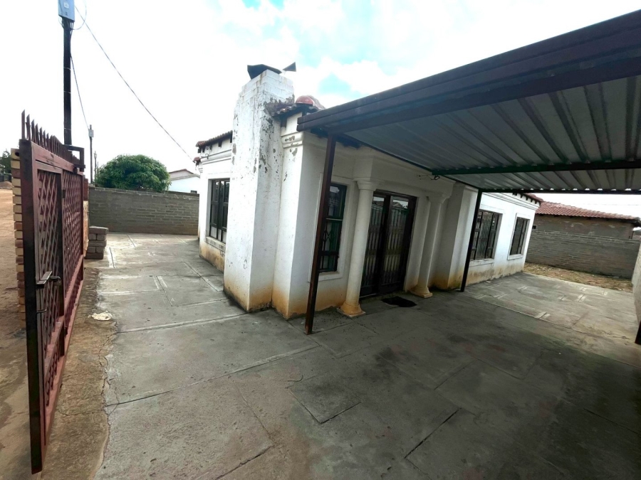 3 Bedroom Property for Sale in Soshanguve V Gauteng