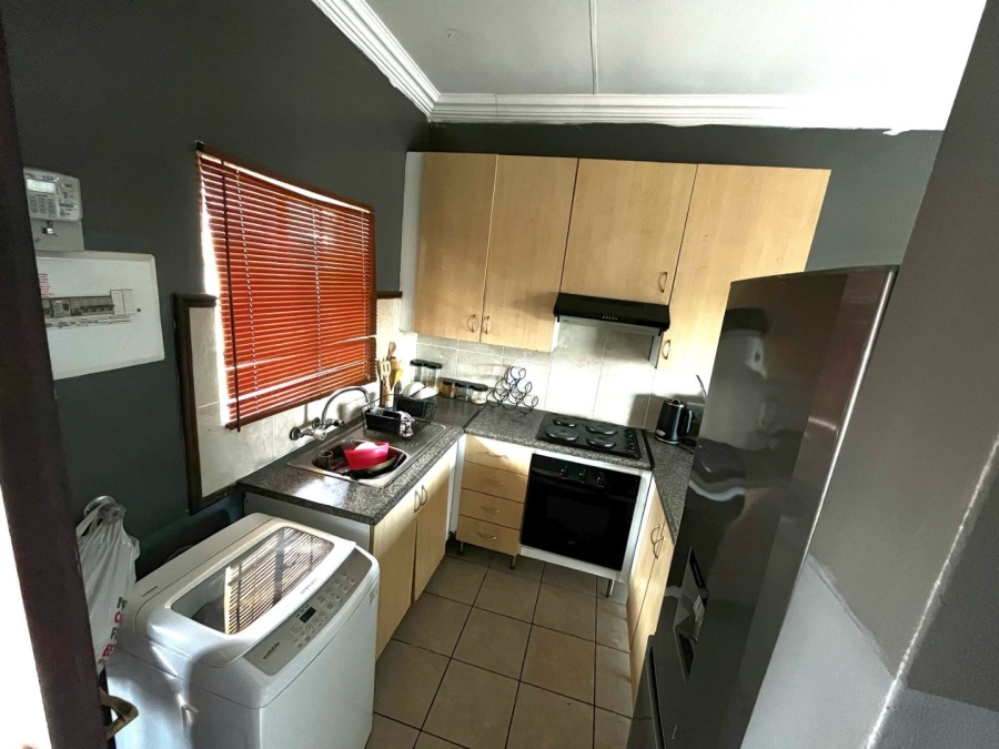 1 Bedroom Property for Sale in The Orchards Gauteng
