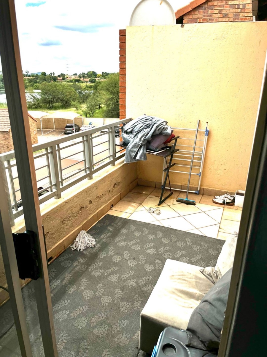 1 Bedroom Property for Sale in The Orchards Gauteng