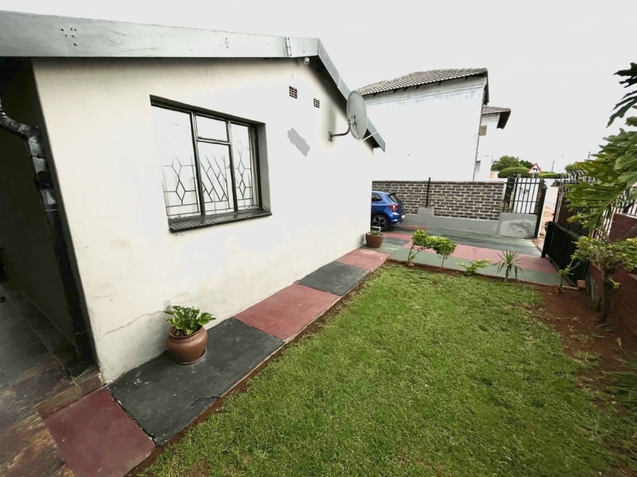 5 Bedroom Property for Sale in Soshanguve H Gauteng