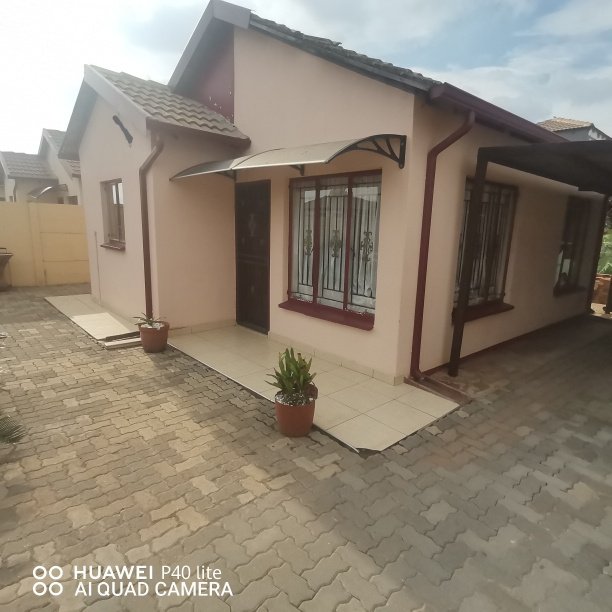 2 Bedroom Property for Sale in Soshanguve XX Gauteng