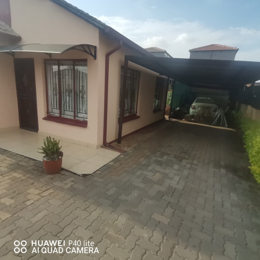 2 Bedroom Property for Sale in Soshanguve XX Gauteng