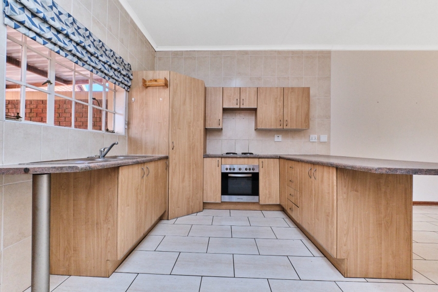 2 Bedroom Property for Sale in Honeydew Gauteng