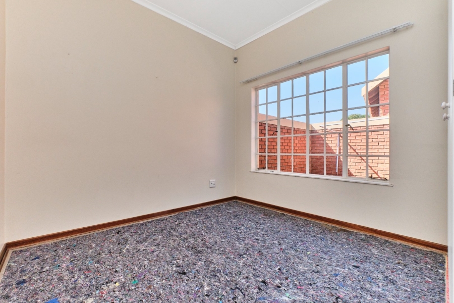 2 Bedroom Property for Sale in Honeydew Gauteng