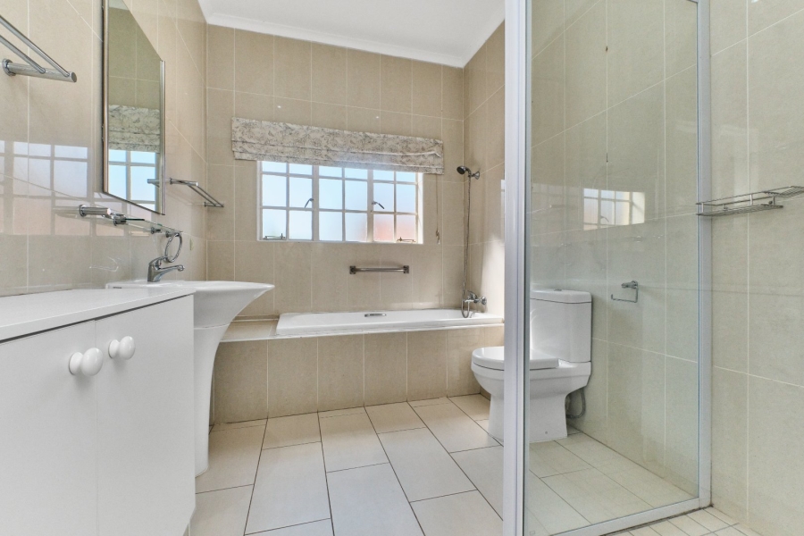 2 Bedroom Property for Sale in Honeydew Gauteng