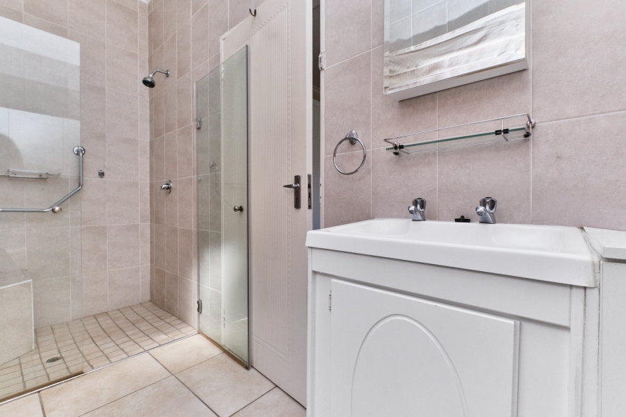 2 Bedroom Property for Sale in Honeydew Gauteng