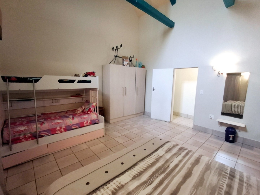 4 Bedroom Property for Sale in Marlbank Gauteng