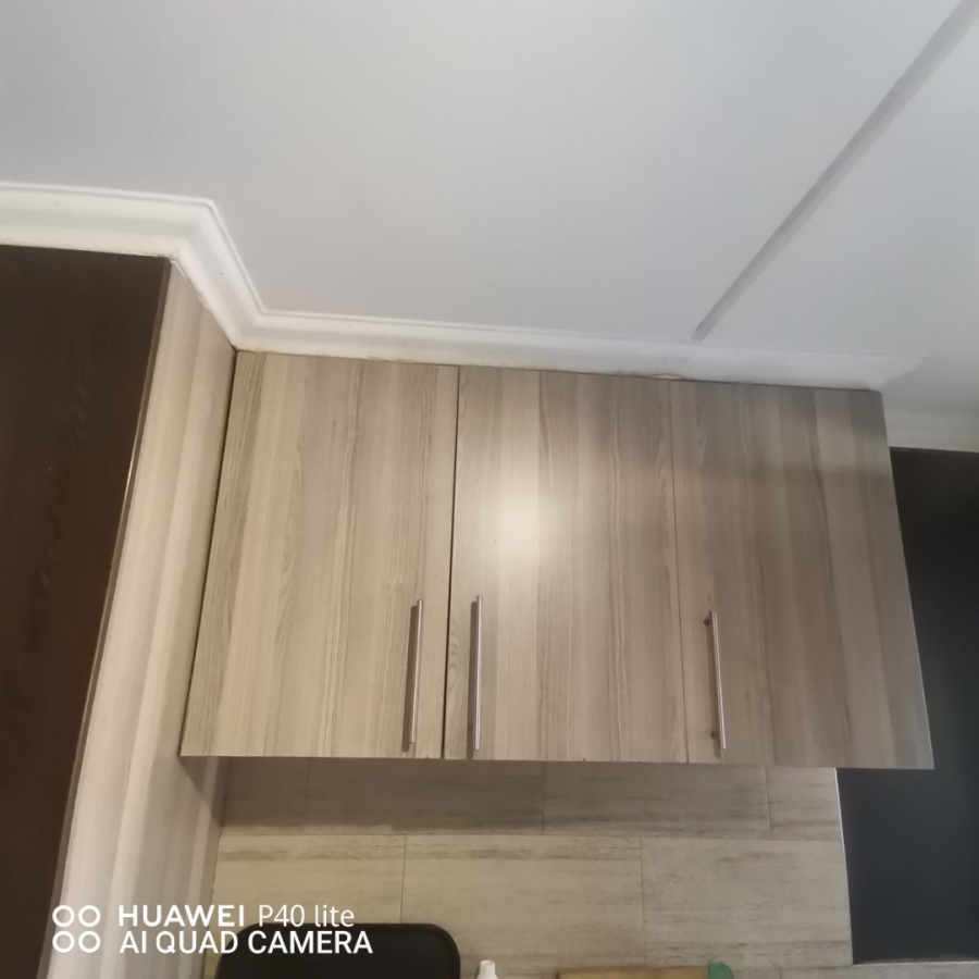 2 Bedroom Property for Sale in Pretoria North Gauteng