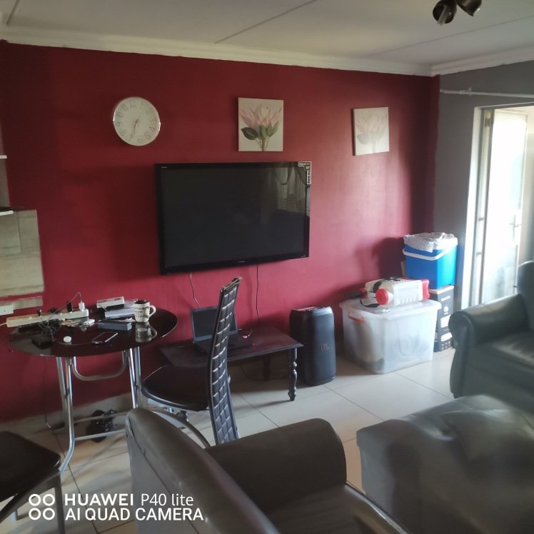 2 Bedroom Property for Sale in Pretoria North Gauteng