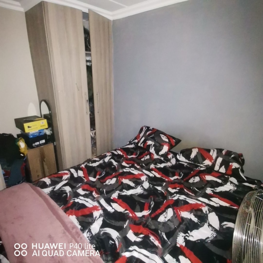 2 Bedroom Property for Sale in Pretoria North Gauteng