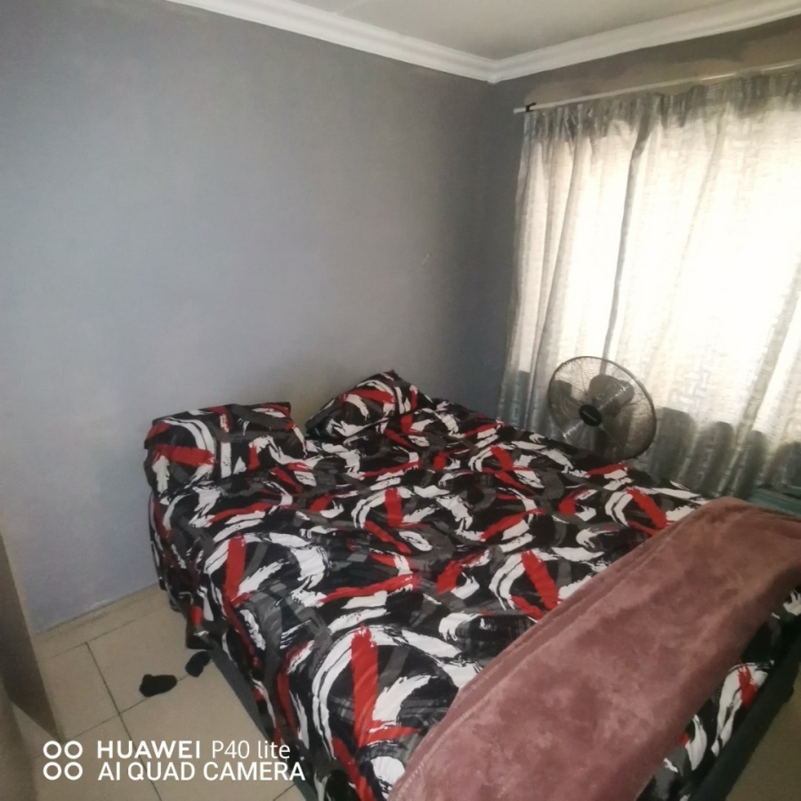 2 Bedroom Property for Sale in Pretoria North Gauteng