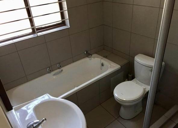 To Let 1 Bedroom Property for Rent in Eltonhill Gauteng