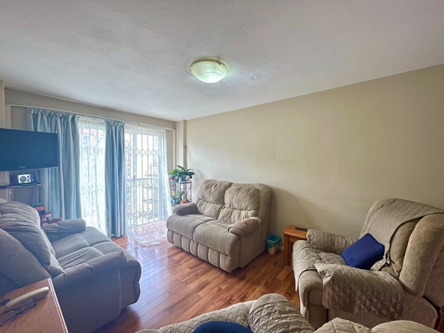 3 Bedroom Property for Sale in Die Hoewes Gauteng