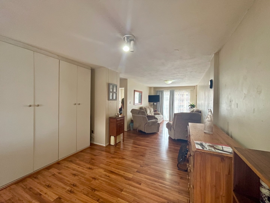 3 Bedroom Property for Sale in Die Hoewes Gauteng