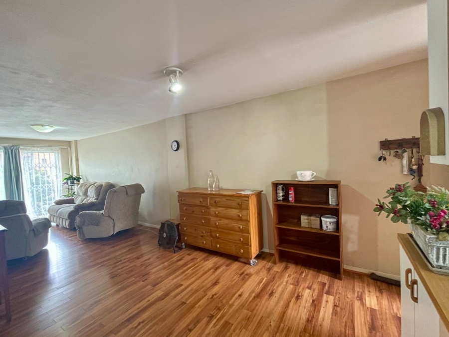 3 Bedroom Property for Sale in Die Hoewes Gauteng