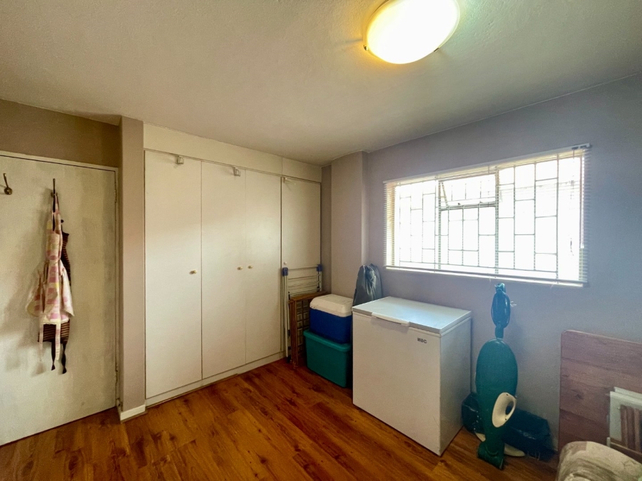 3 Bedroom Property for Sale in Die Hoewes Gauteng