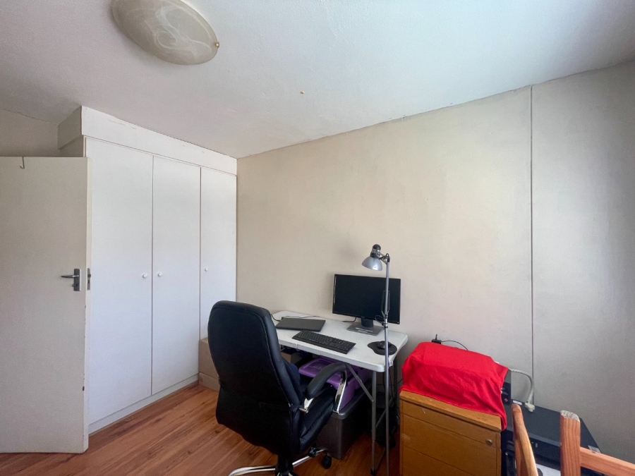 3 Bedroom Property for Sale in Die Hoewes Gauteng